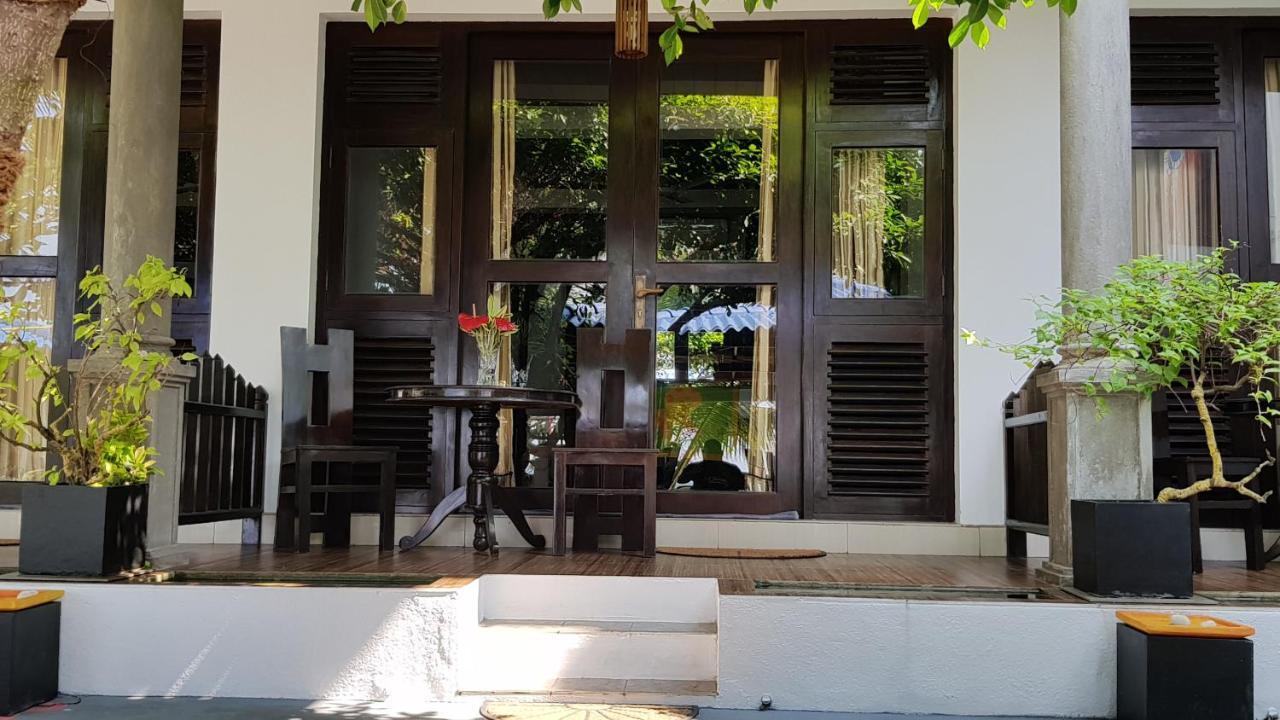 Beach Castle Unawatuna Exterior photo