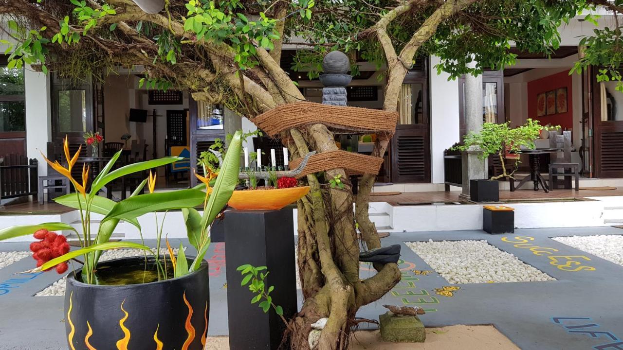 Beach Castle Unawatuna Exterior photo