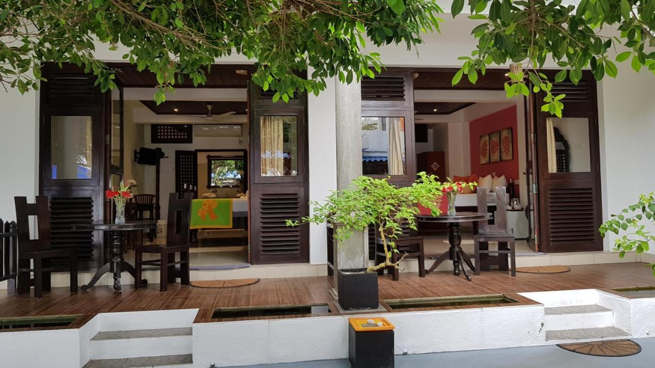 Beach Castle Unawatuna Exterior photo
