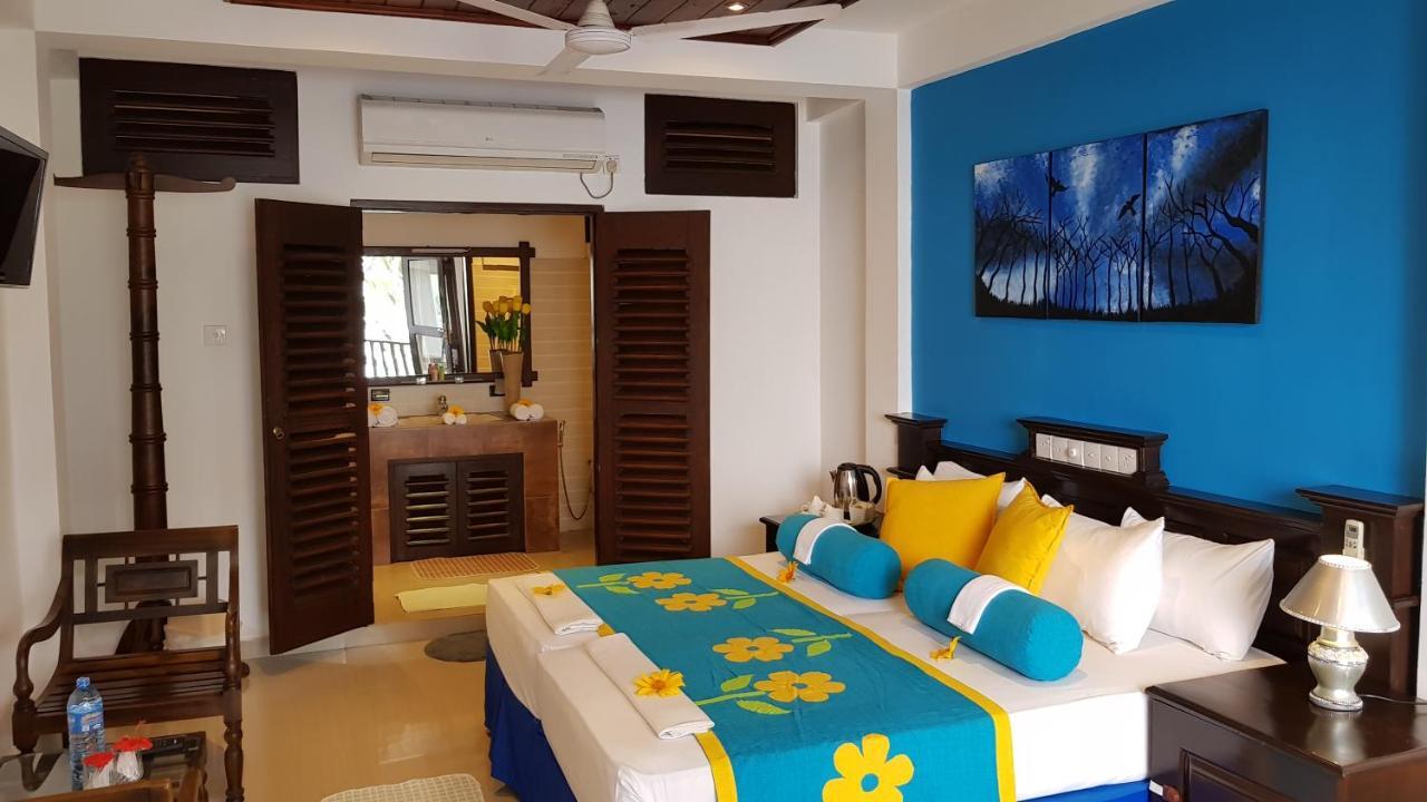 Beach Castle Unawatuna Exterior photo